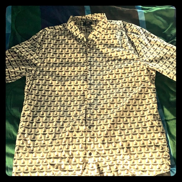 H&M Patterned White Button Down - Picture 1 of 1